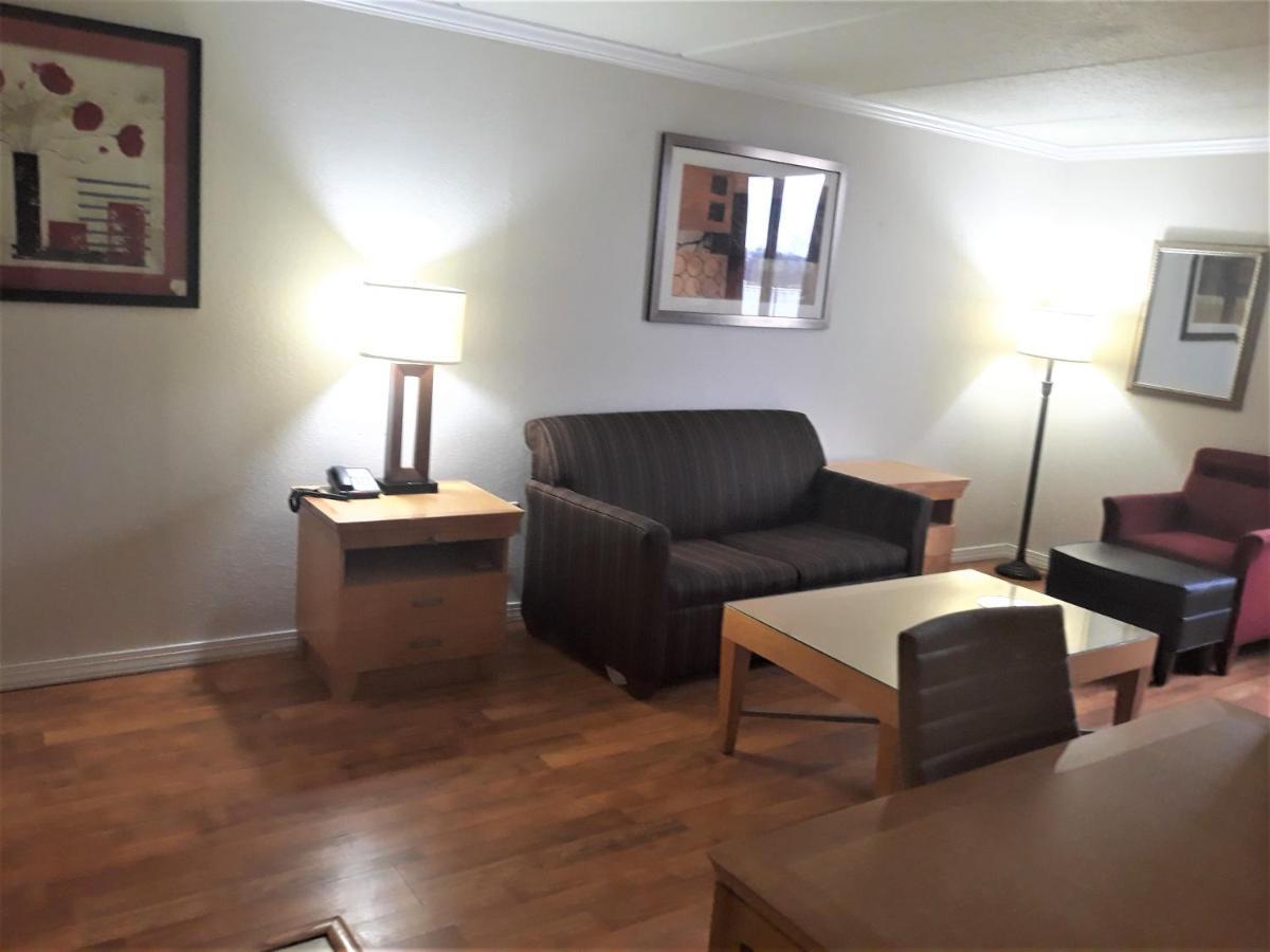 Inn&suites Motel